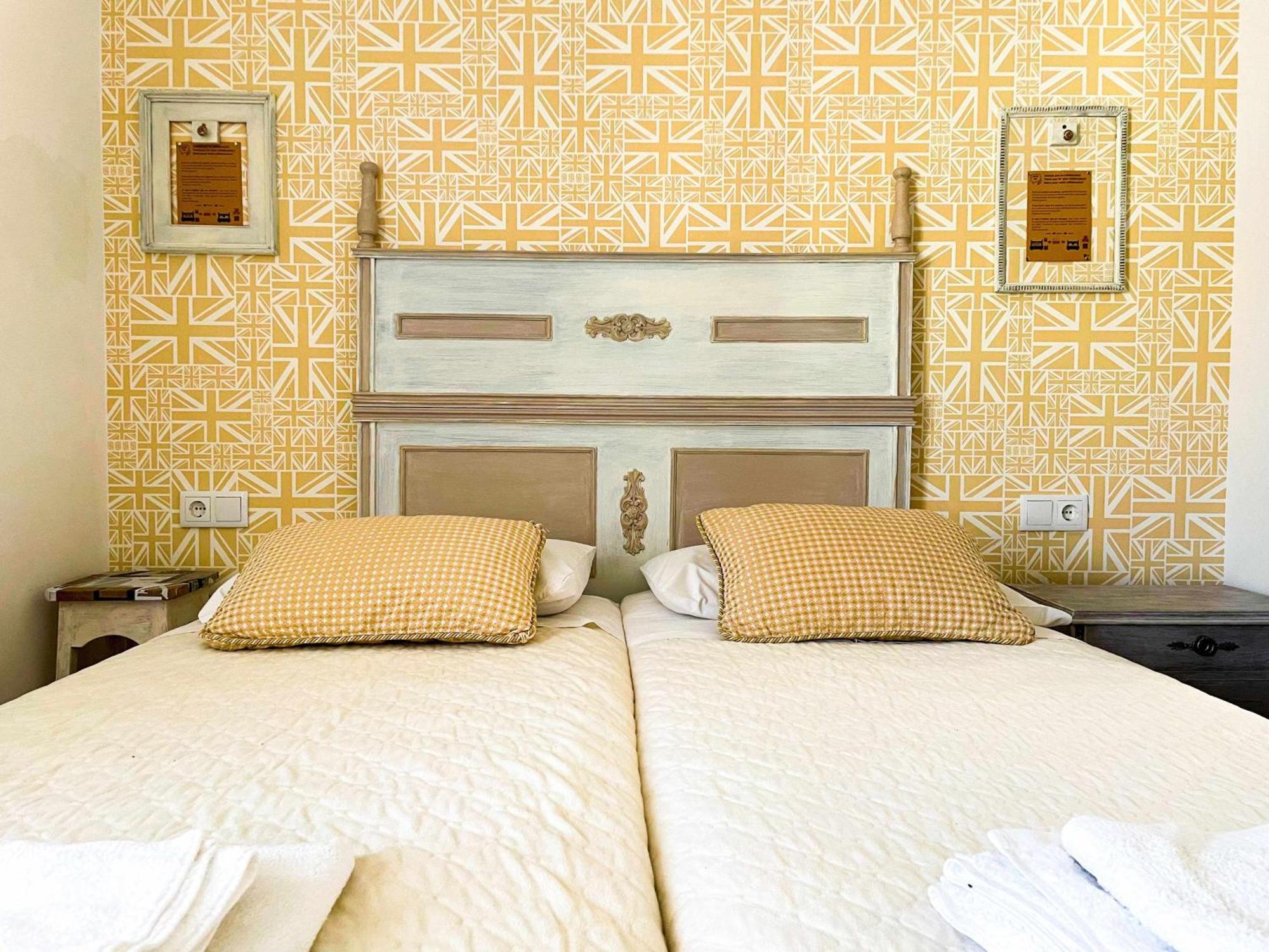 Oak Palace Oakplacescom 莱昂 外观 照片